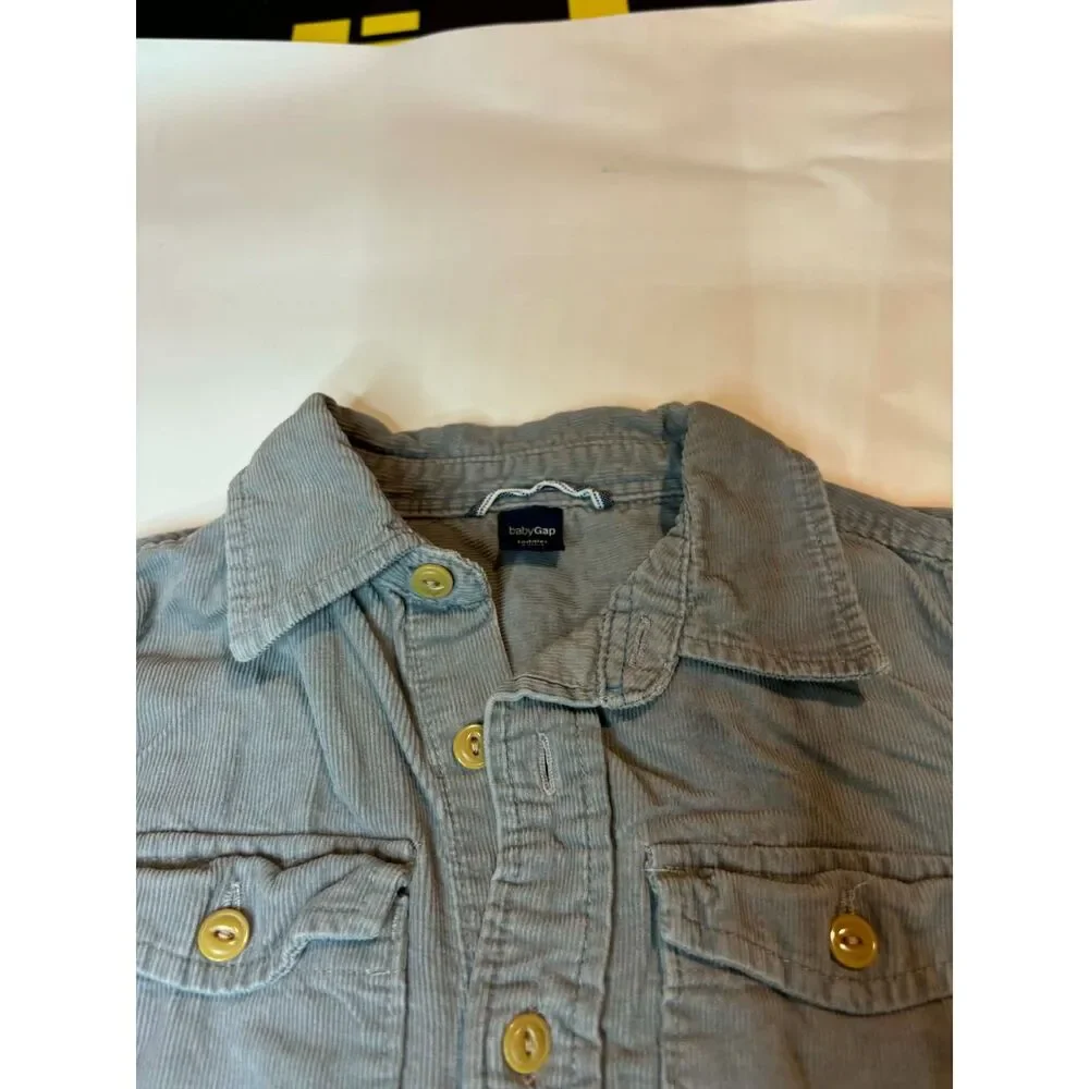 Baby Gap boys size 4 long sleeve shirt